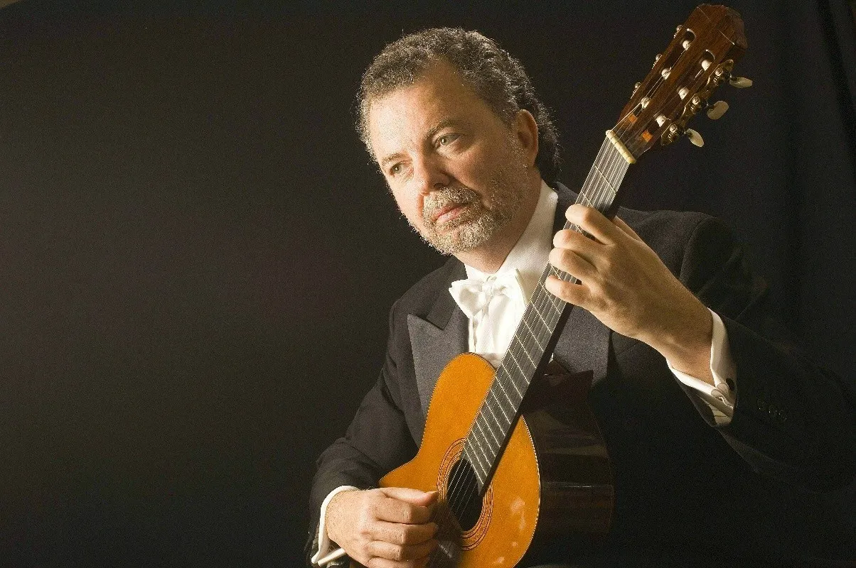Manuel Barrueco, photographed by Stephen Spartana